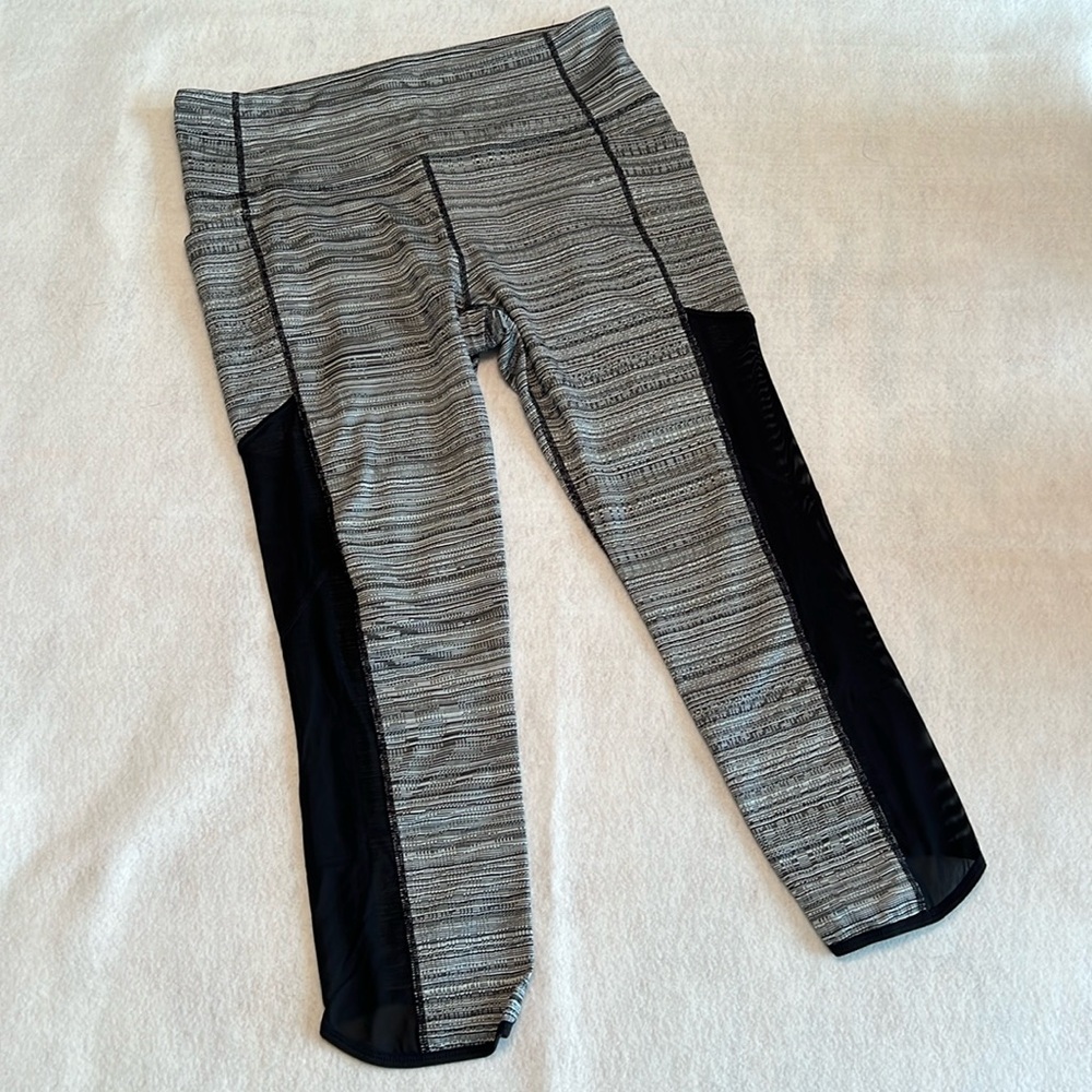 Athleta capris leggings